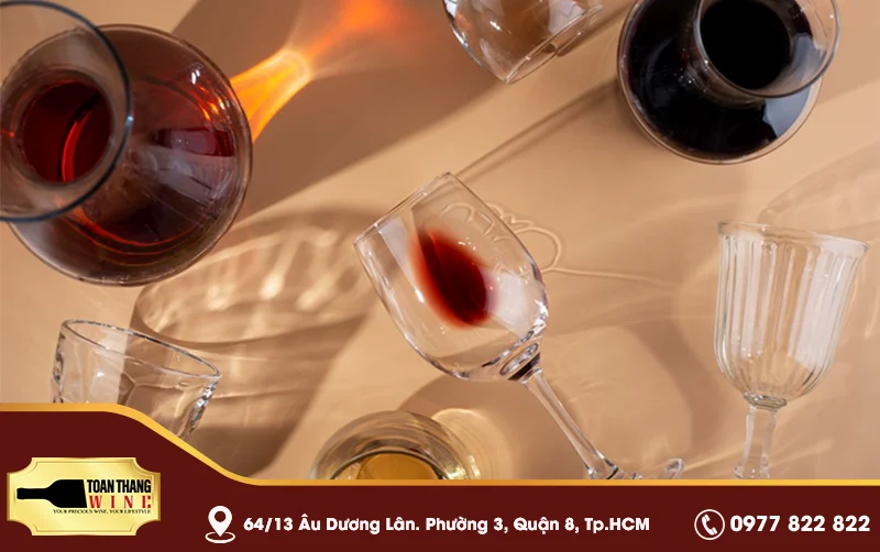 Dry Wine Là Gì? Tìm Hiểu Điều Cần Biết Về Rượu Vang Không Ngọt